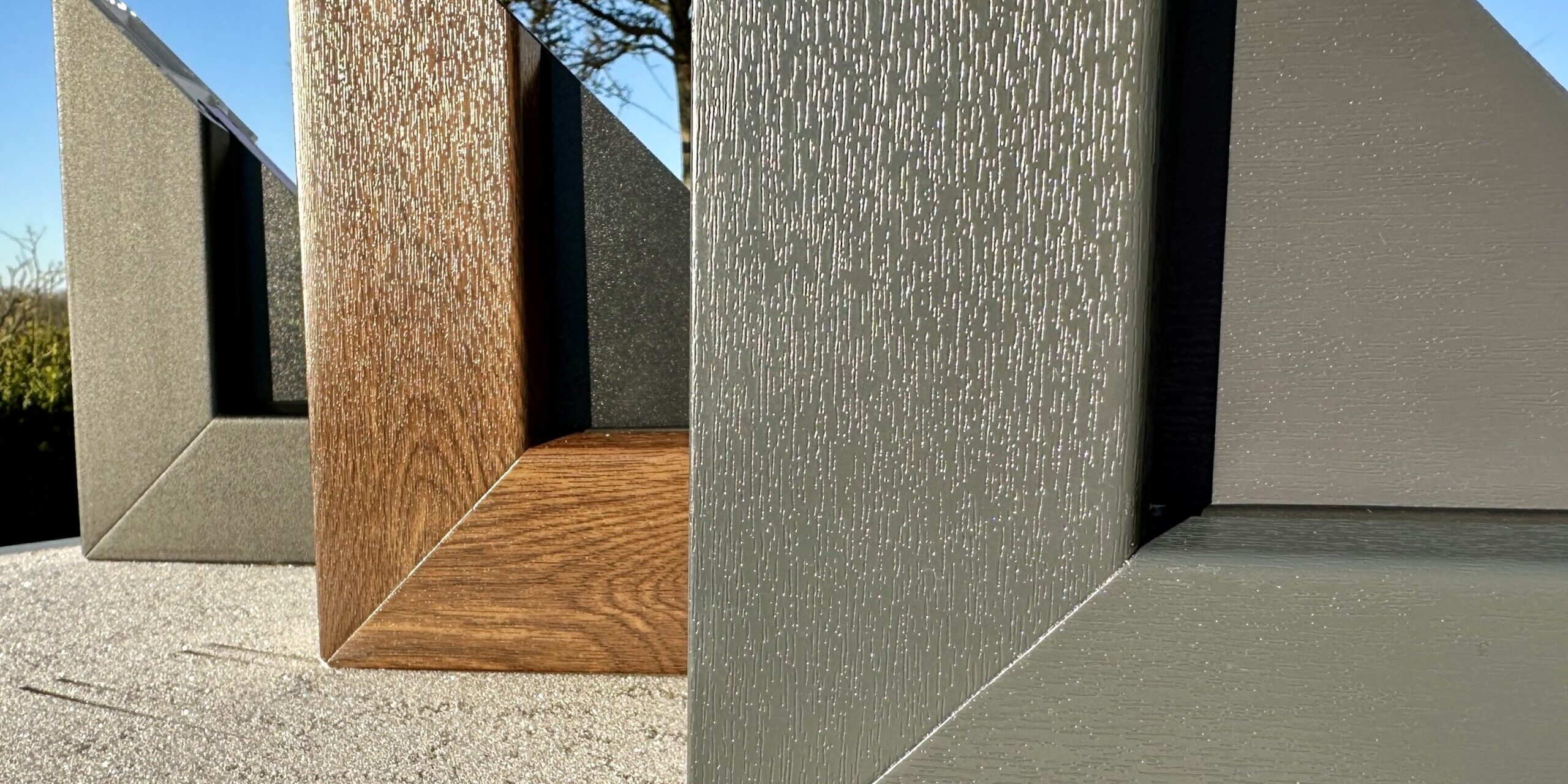 Uden skyggenot – 3 stk PVC-vinduer - holdbare, energivenlige og bæredygtige løsninger